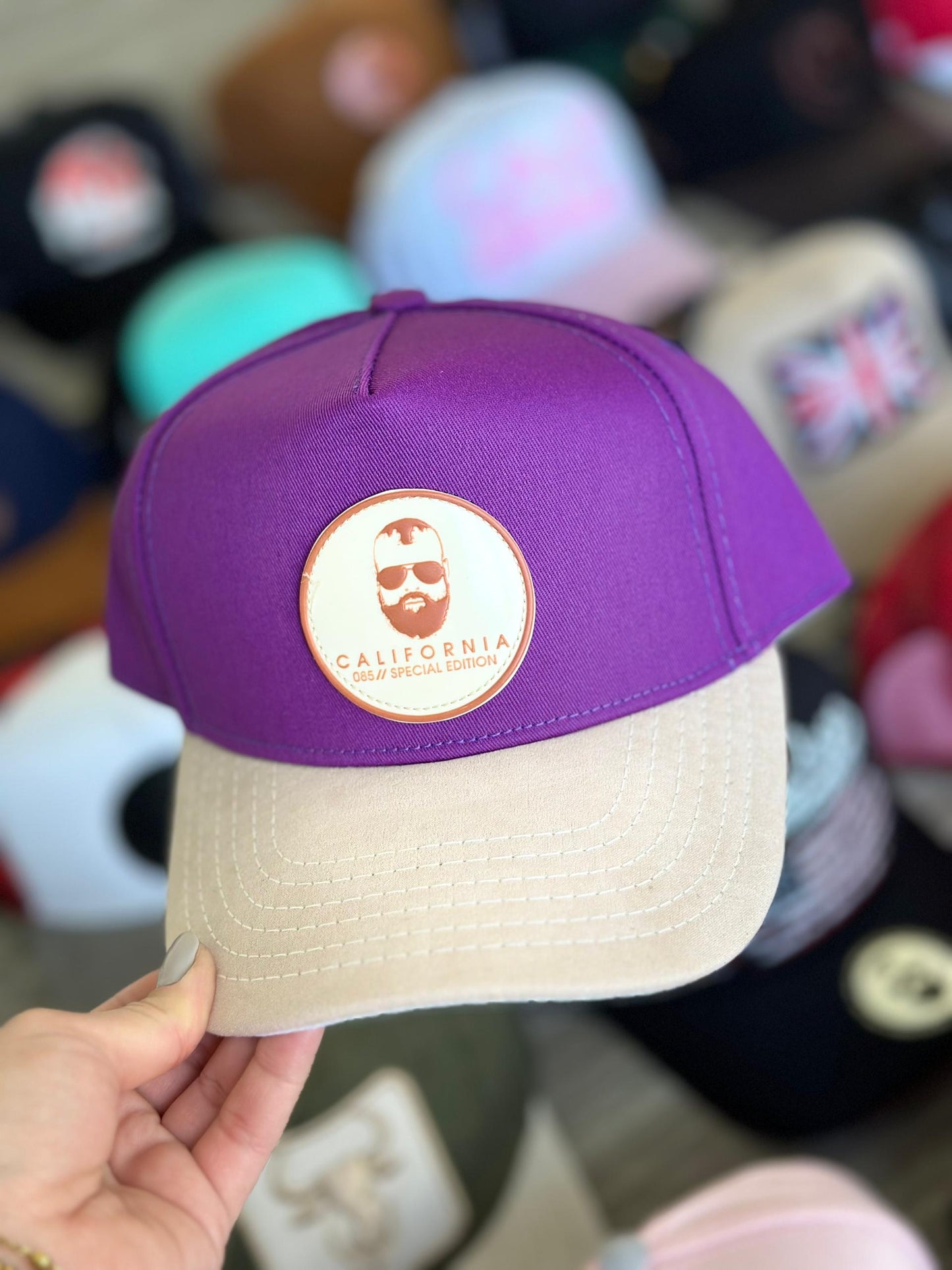 Gorras clásicas de California en color morado