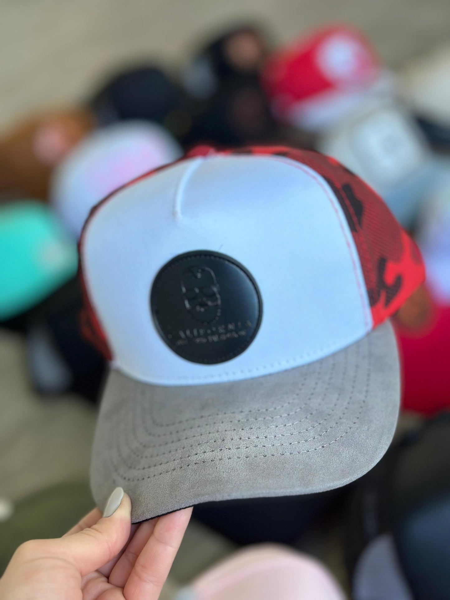 Gorras de California de color rojo camuflaje