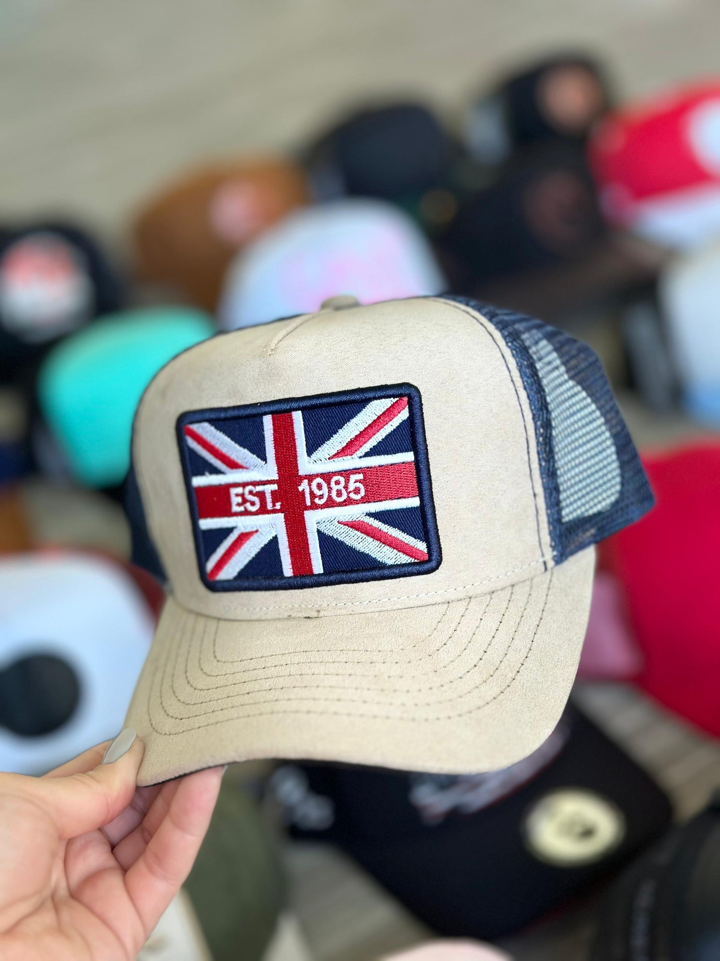 California caps Británic